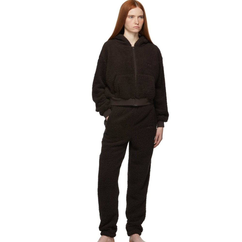 SOLD OUT NWT SKIMS Espresso Brown Teddy Jogger Lounge Pants Size Medium